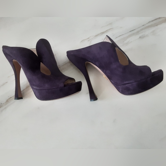 AUTHENTIC PRADA MILANO PURPLE SUEDE PLATFORM STILETTO SLIDES SZ 38.5 #PR… - Picture 6 of 13